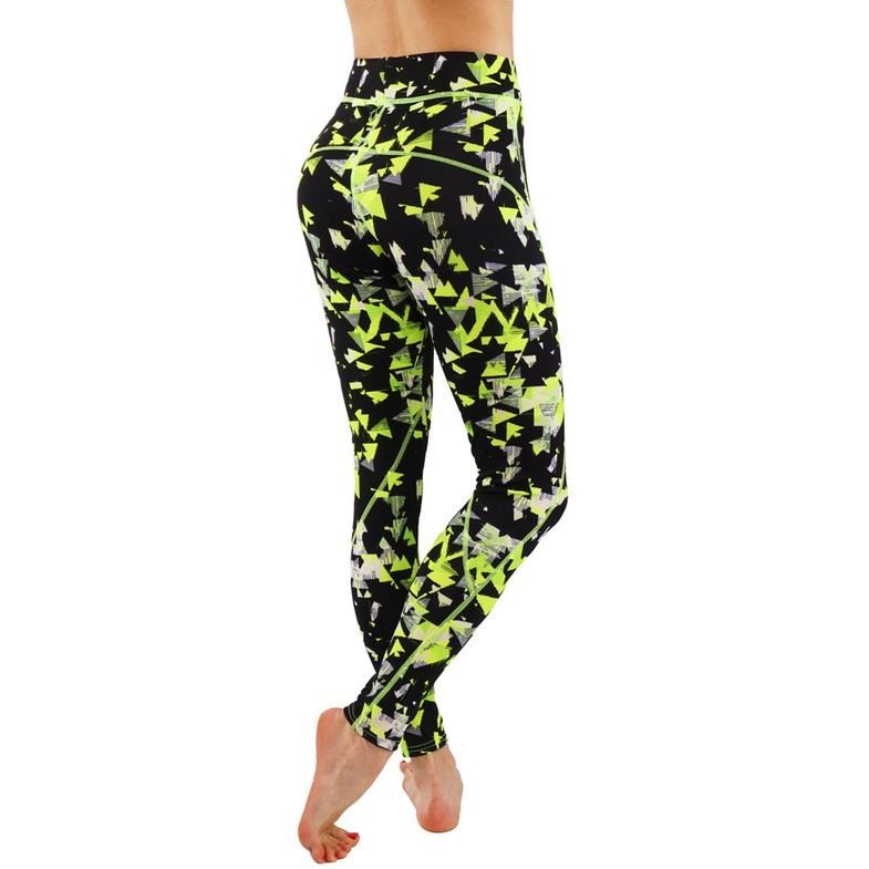 Trimetric Print Capri Leggings