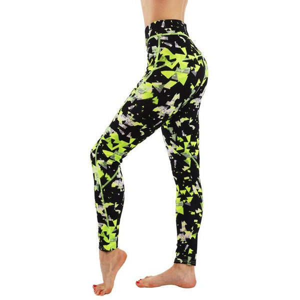 Trimetric Print Capri Leggings